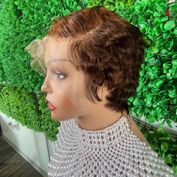 Short cut pixie wig - Picture 1 of 8